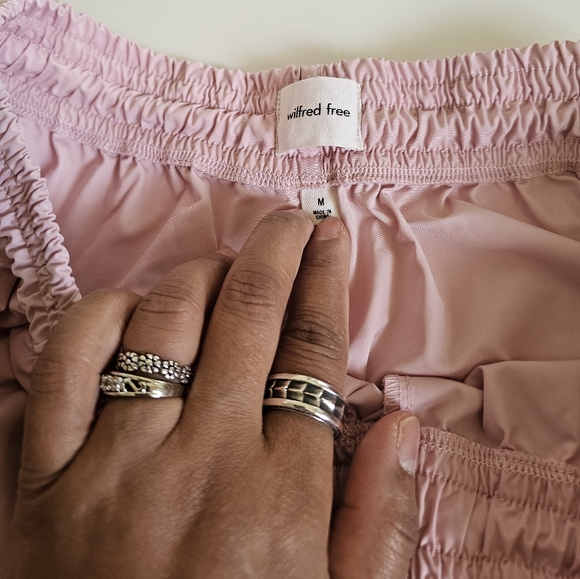 Aritzia Wilfred Free Volga Pant. Size M - Picture 7 of 10